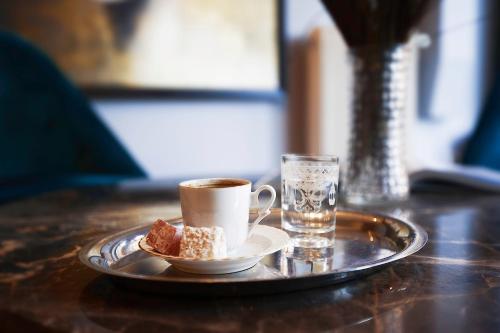 Lina Hotel Taksim Pera italokat is kínál