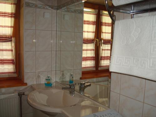 Gallery image of Major Hotel &Eacute;s Pal&oacute;c Apartmanh&aacute;z in Sz&eacute;cs&eacute;ny