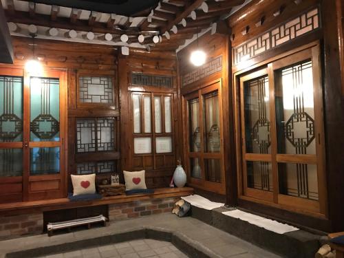 Φωτογραφία από το άλμπουμ του Hanok Guesthouse Suni στη Σεούλ