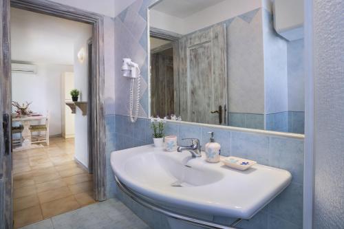 Residence Bougainvillae tesisinde bir banyo