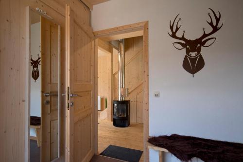 Fotografie z fotogalerie ubytování Hirsch Chalet v destinaci Sankt Lorenzen ob Murau
