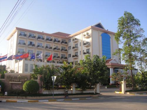 Bangunan di mana terletaknya hotel