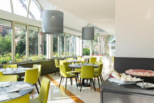 Χώρος καθιστικού στο Mercure Roma West