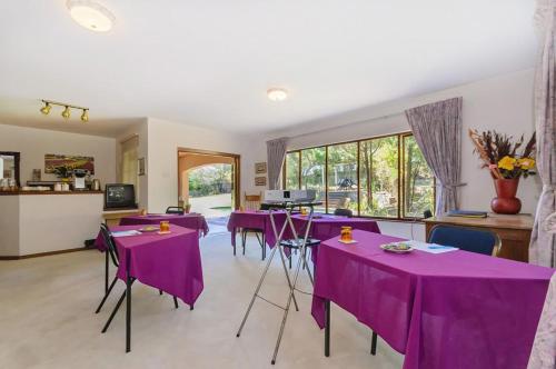 Η κουζίνα ή μικρή κουζίνα στο Ferndale Lodge