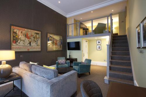 54 Queen's Gate Hotel Image