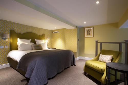 54 Queen's Gate Hotel Image