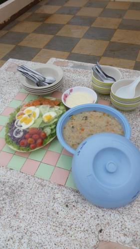 Mad på pensionatet eller i nærheden