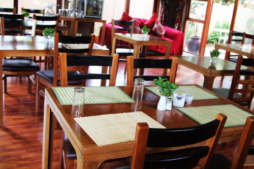 Restaurace v ubytování Echo Garden Guesthouse