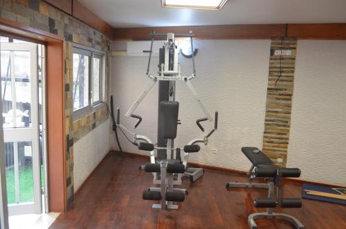 Gimnasio o instalaciones de fitness de Hotel Résidence La Falaise