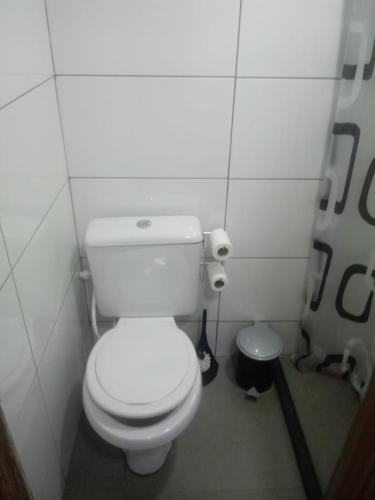 Ένα μπάνιο στο Flat Container Pontal do Atalaia