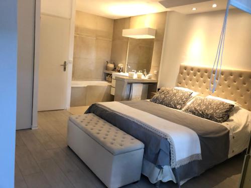 Luxe apartment center 6pers 300m2 privare garden
