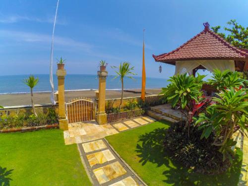 Landskap semula jadi dekat dengan rumah percutian