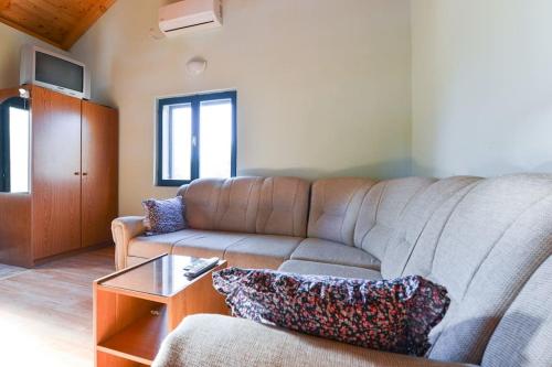 Holiday Home Tomislav – Photos 3