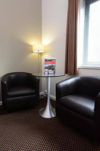 Χώρος καθιστικού στο International Hotel Telford