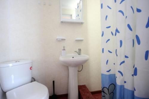 Ванная комната в Олимпийские домики - 200 метров до пляжа