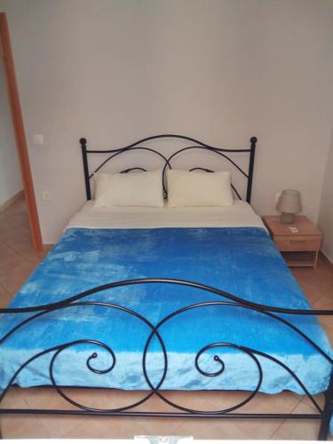 Katil atau katil-katil dalam bilik di Alkioni Sea View Apartment