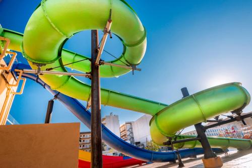 a water slide at a water park at Hotel Sorra Daurada Splash in Malgrat de Mar