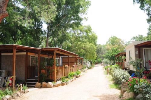 Κήπος έξω από το Villaggio Camping Torre Salinas