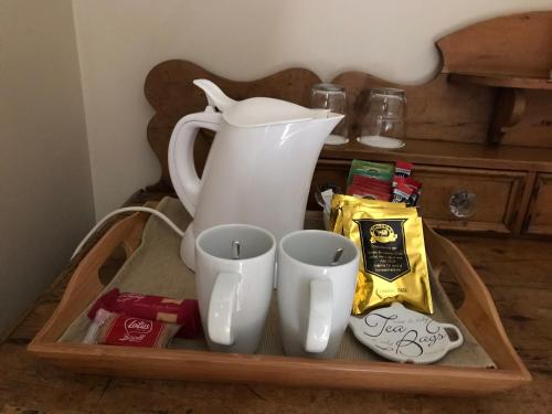 Overdale Guesthouse and Free Parking photo 89