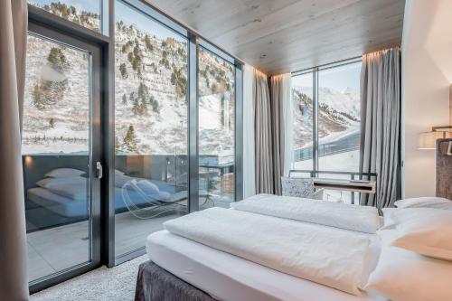 Postel nebo postele na pokoji v ubytování Hotel Gotthard-Zeit