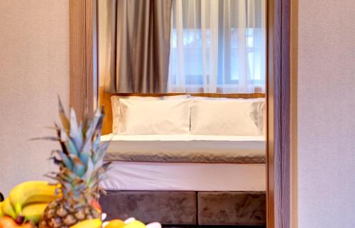 Royal apartmentsにあるベッド