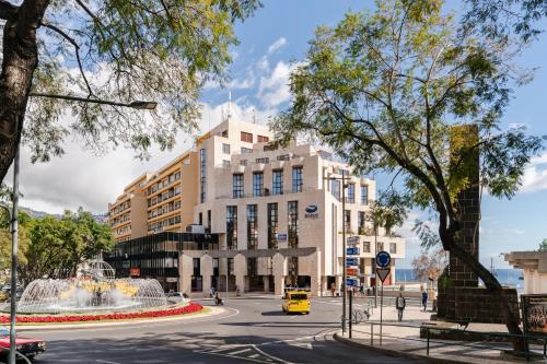 Arriaga I by an island apart