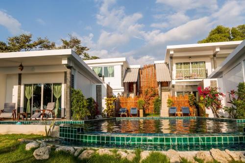 Gallery image of Yao Yai Beach Resort in Ko Yao Yai