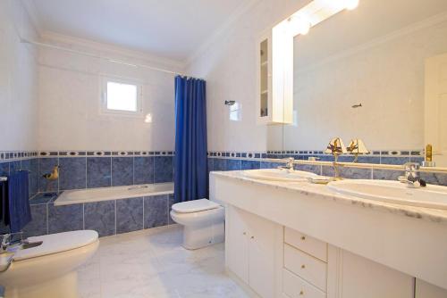 Bilik mandi di Casa McElroy