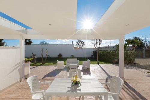 Villa Espada by BarbarHouse