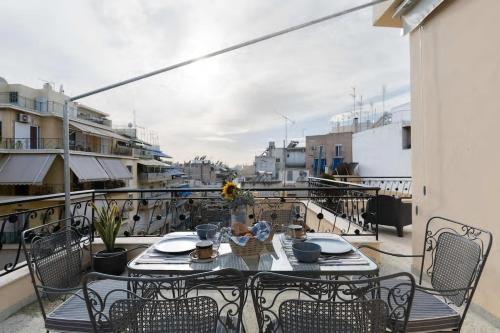 Soulis' penthouse near Acropolis
