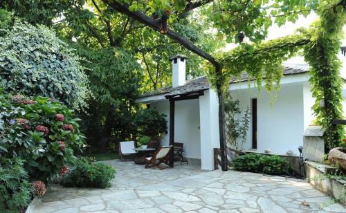 Gallery image of Chestnuts in Tsagarada