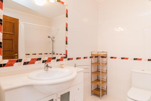 Great S.Rafael Aprt. walking distance to the beach