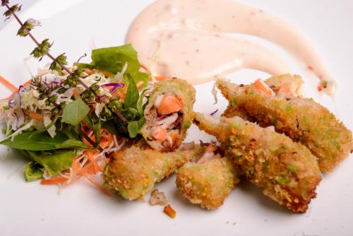 Comida en o cerca de esta habitación en casa particular