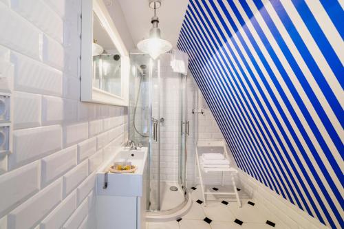 Bilik mandi di Apartamenty Portowe
