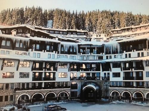 Grand Monastery Apart-Hotel