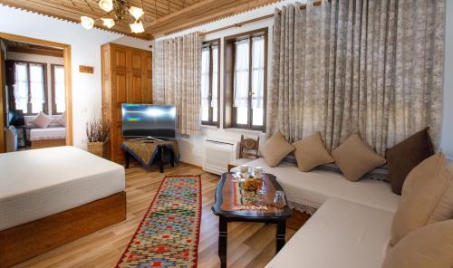 TV a/nebo společenská místnost v ubytování Hotel Kodra