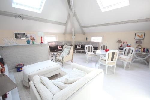 carré d'or rue d'ANTIBES à quelques pas du palais des Festivals