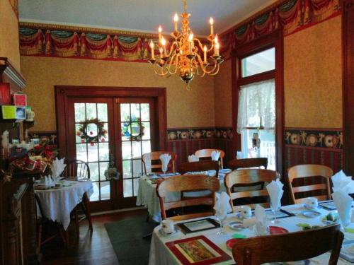 Restaurace v ubytování Shamrock Thistle & Crown B&B