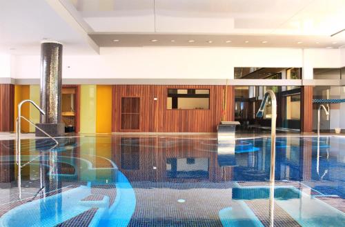 Hotel Bella Playa & Spaの敷地内または近くにあるプール