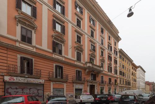 GuestHost - Vittorio Emmanuele & Colosseo Studio