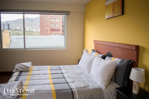 Gallery image of Luxstone Executive & Suites in La Paz