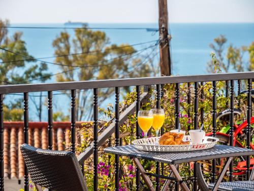 BLUE SEA - houses with terrace