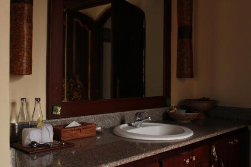 Koupelna v ubytování Dewani Villa Resort
