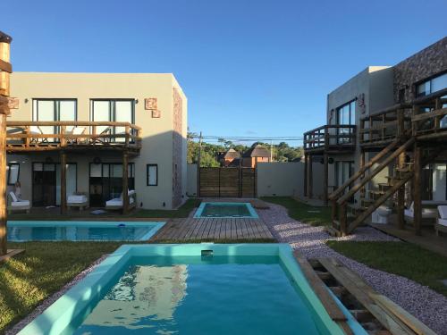 Hồ bơi trong/gần LAS ESTEÑAS , casas del mar