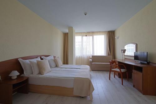 Gallery image of Perla Plaza Hotel - All Inclusive in Primorsko