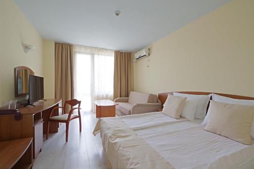 Gallery image of Perla Plaza Hotel - All Inclusive in Primorsko