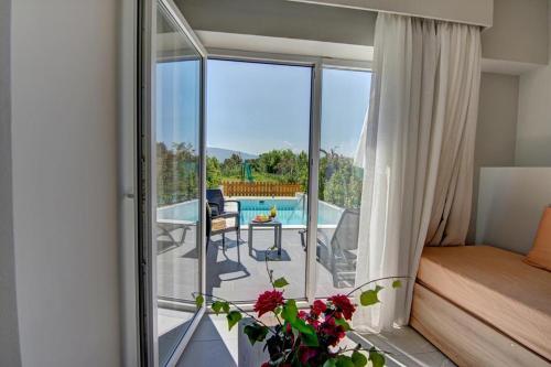 Balkoni atau teres di Exotica Hotel & Spa by Zante Plaza