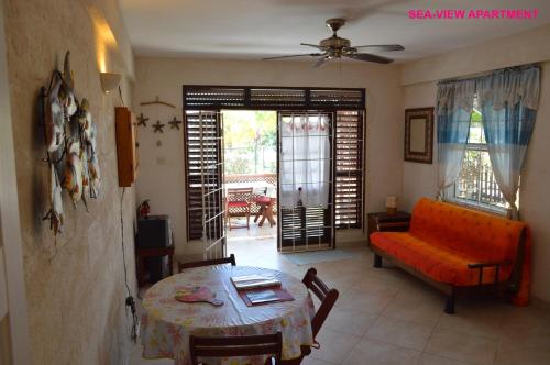 Sea-view Apartment – Photos 4