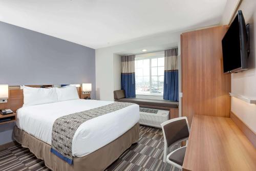 Afbeelding uit fotogalerij van Microtel Inn & Suites by Wyndham Philadelphia Airport Ridley Park in Ridley Park