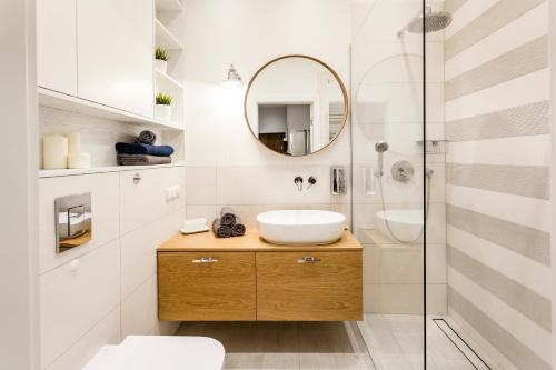 A bathroom at Saltwater Apartment